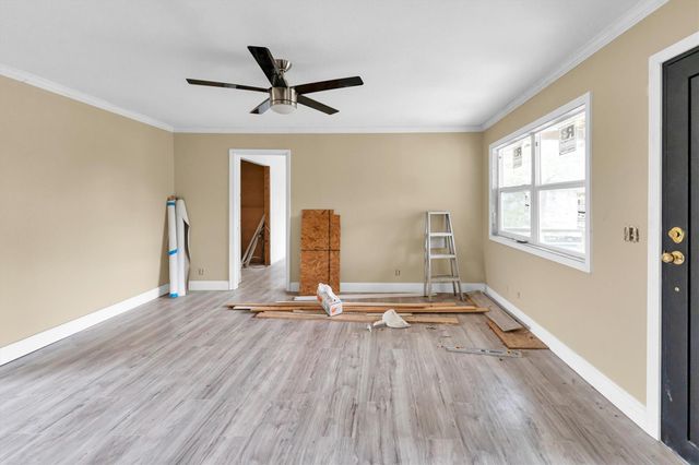 909 Ives Creek Road, Bellville, TX 77418