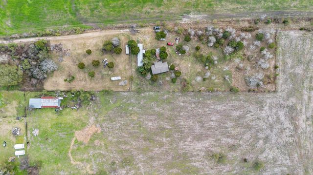 909 Ives Creek Road, Bellville, TX 77418