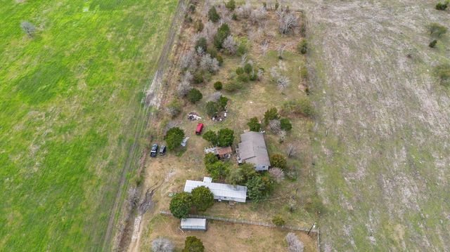 909 Ives Creek Road, Bellville, TX 77418