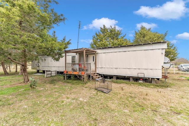 909 Ives Creek Road, Bellville, TX 77418
