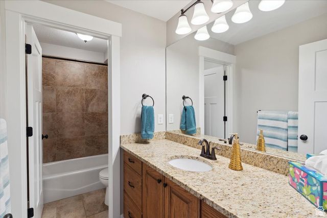 1330 E 850 N, Layton, UT 84041