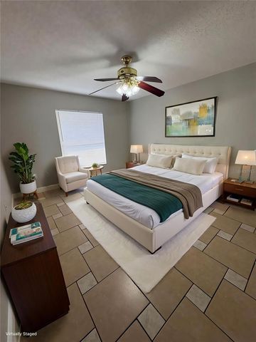 305 COLONADE COURT, Kissimmee, FL 34758