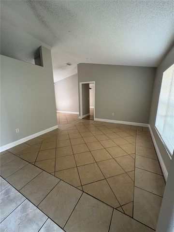 305 COLONADE COURT, Kissimmee, FL 34758