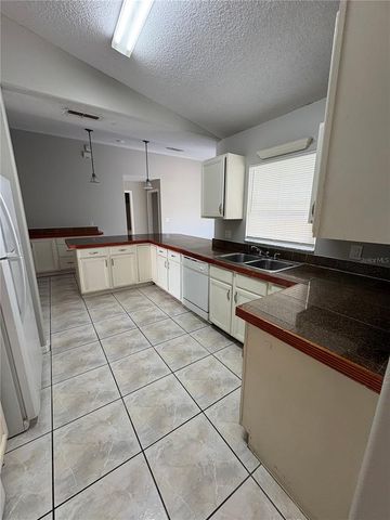 305 COLONADE COURT, Kissimmee, FL 34758