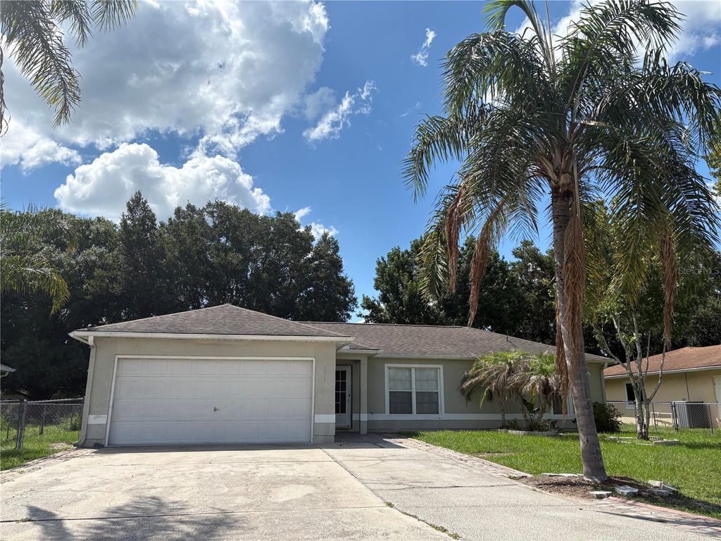 305 COLONADE COURT, Kissimmee, FL 34758