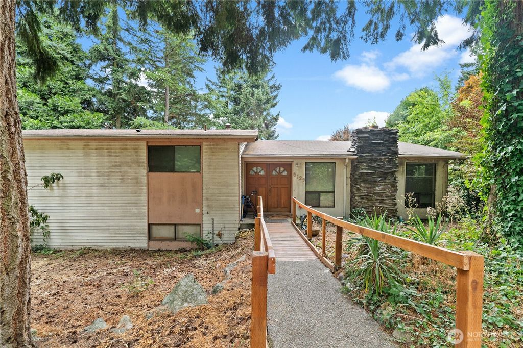 6123 110th Avenue SE, Bellevue, WA 98006