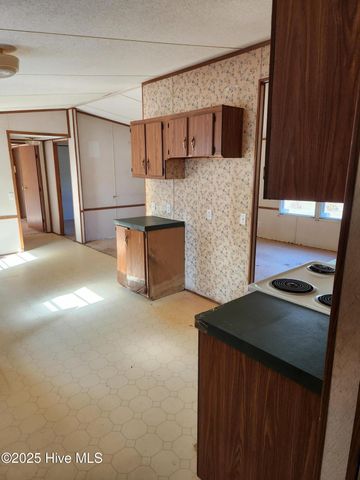 44 Augusta Avenue, Washington, NC 27889