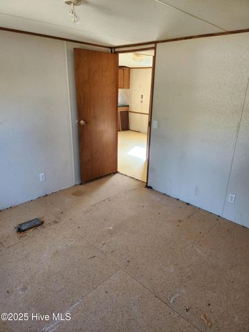 44 Augusta Avenue, Washington, NC 27889