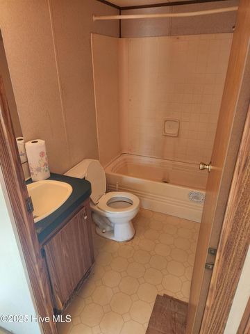 44 Augusta Avenue, Washington, NC 27889