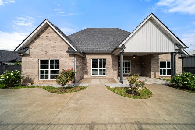 7566 Don Bruce Ct, Christiana, TN 37037