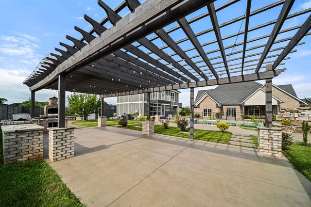 7566 Don Bruce Ct, Christiana, TN 37037