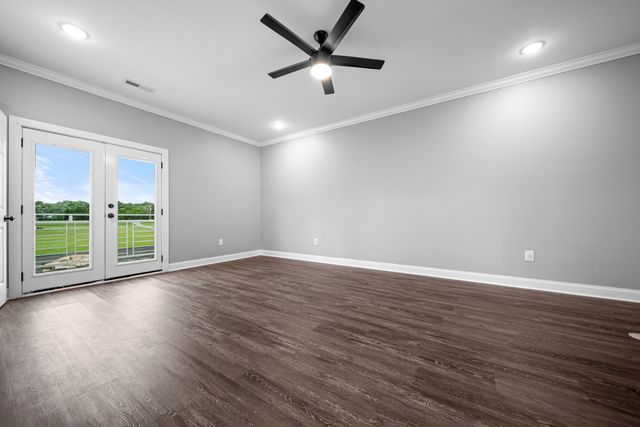 7566 Don Bruce Ct, Christiana, TN 37037