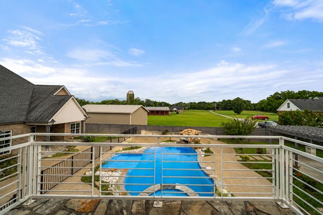 7566 Don Bruce Ct, Christiana, TN 37037