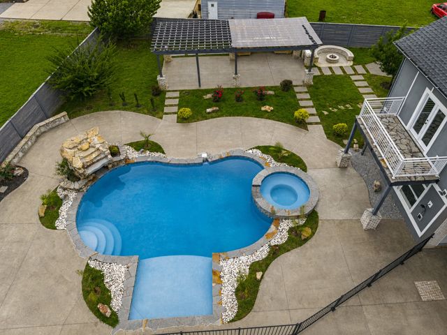 7566 Don Bruce Ct, Christiana, TN 37037
