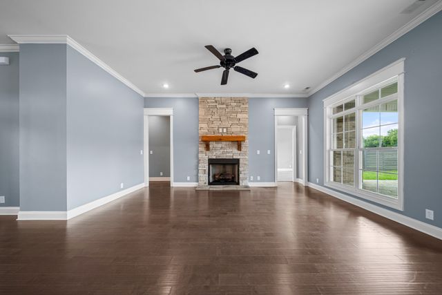 7566 Don Bruce Ct, Christiana, TN 37037