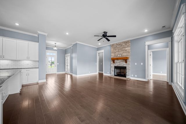 7566 Don Bruce Ct, Christiana, TN 37037