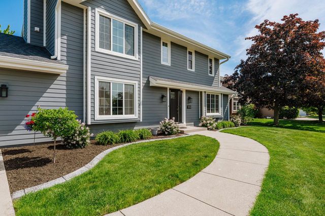 11110 W Woodside DRIVE, Hales Corners, WI 53130