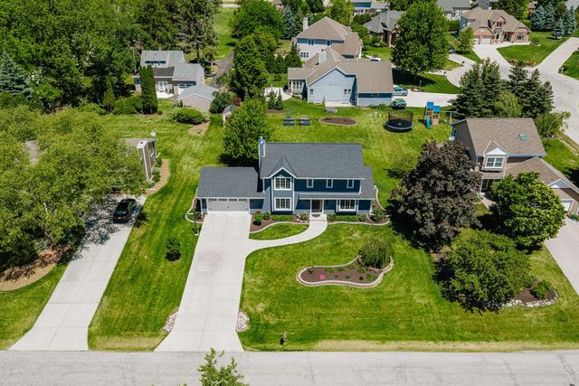 11110 W Woodside DRIVE, Hales Corners, WI 53130