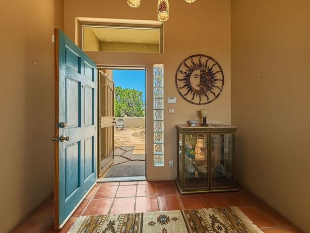 12 Estambre, Santa Fe, NM 87508