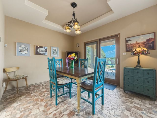 12 Estambre, Santa Fe, NM 87508