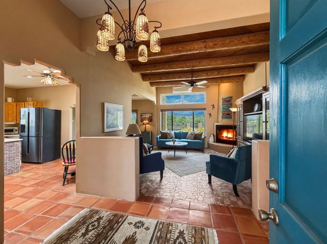 12 Estambre, Santa Fe, NM 87508