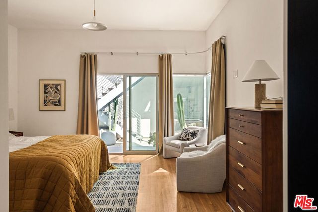 1076 Palms Boulevard, Venice, CA 90291