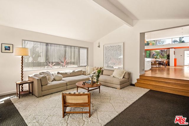 1076 Palms Boulevard, Venice, CA 90291