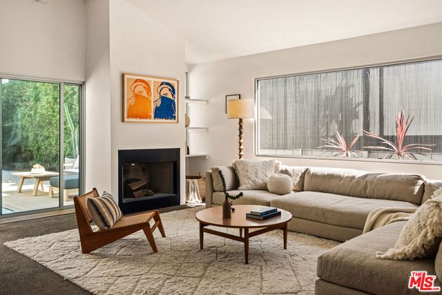 1076 Palms Boulevard, Venice, CA 90291