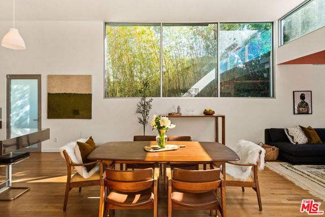 1076 Palms Boulevard, Venice, CA 90291