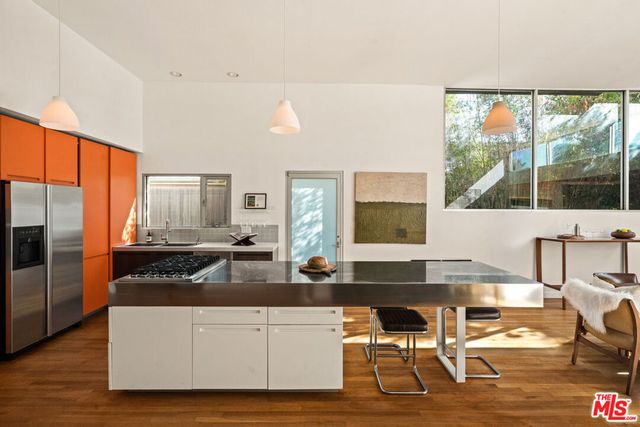1076 Palms Boulevard, Venice, CA 90291