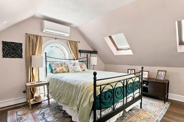 181 Cabot St B, Newton, MA 02458