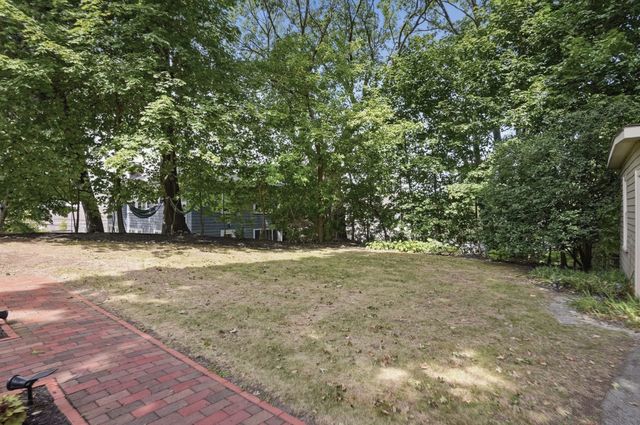 181 Cabot St B, Newton, MA 02458