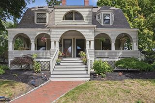 181 Cabot St B, Newton, MA 02458
