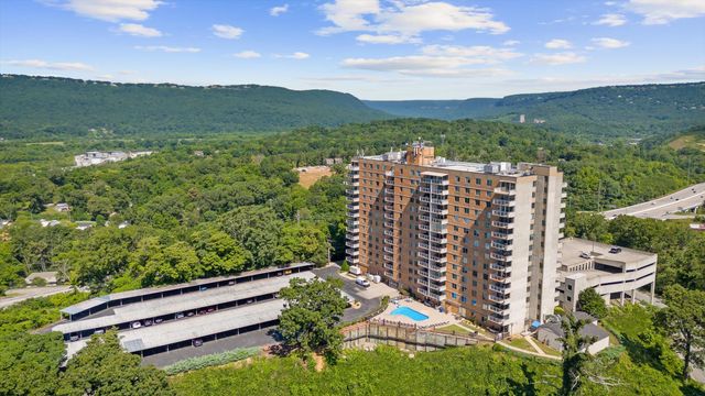 1131 Stringers Ridge Road 12b, Chattanooga, TN 37405