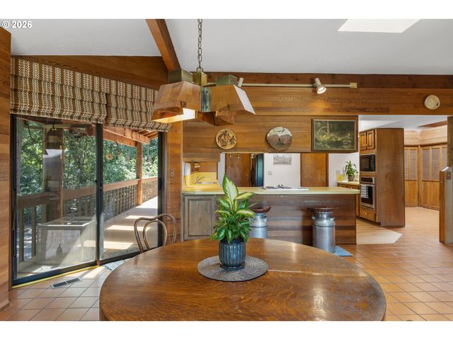 1346 FISHER Rd, Roseburg, OR 97471