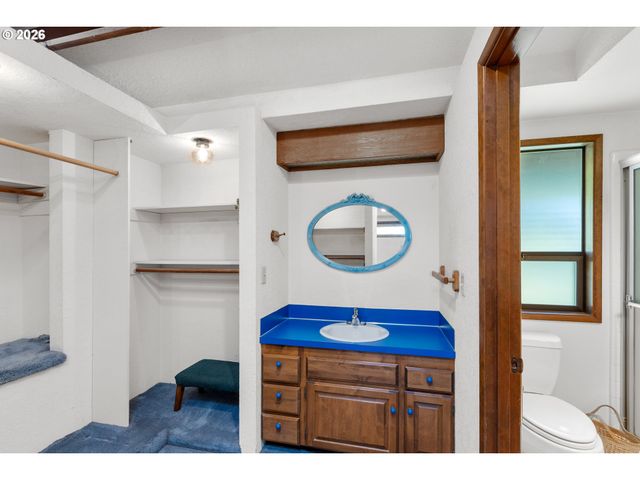 1346 FISHER Rd, Roseburg, OR 97471