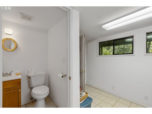 1346 FISHER Rd, Roseburg, OR 97471