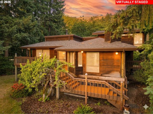 1346 FISHER Rd, Roseburg, OR 97471