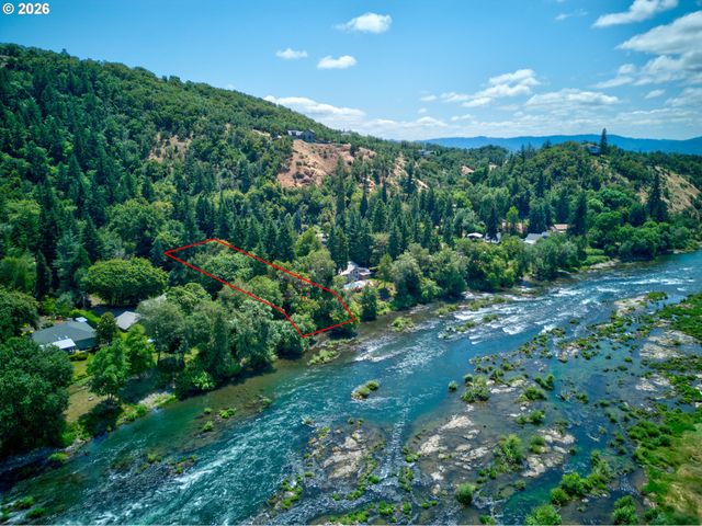 1346 FISHER Rd, Roseburg, OR 97471