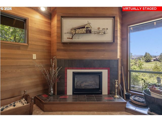 1346 FISHER Rd, Roseburg, OR 97471