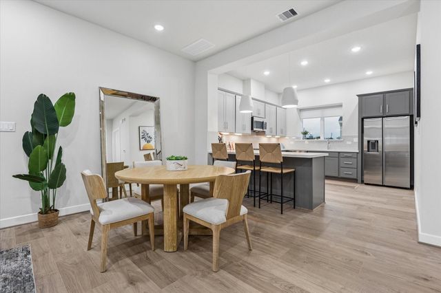 6382 Paddington Bend Drive, Houston, TX 77008