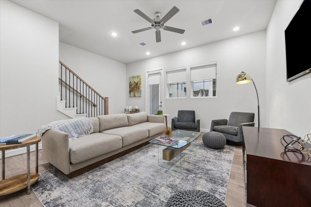 6382 Paddington Bend Drive, Houston, TX 77008