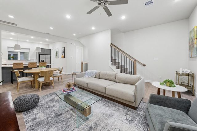 6382 Paddington Bend Drive, Houston, TX 77008