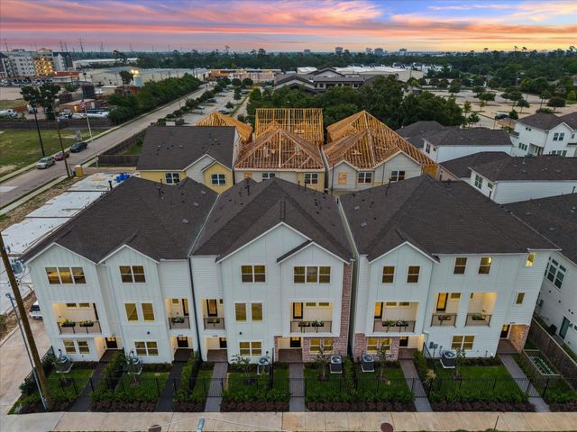 6382 Paddington Bend Drive, Houston, TX 77008