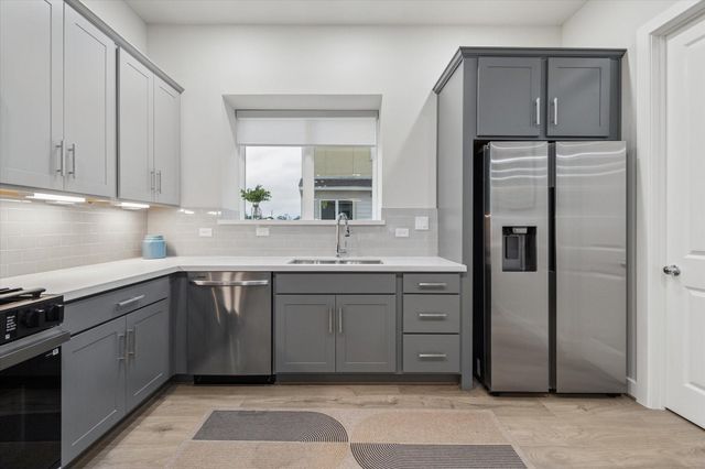 6382 Paddington Bend Drive, Houston, TX 77008