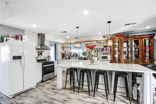 24044 Falconer, Murrieta, CA 92562