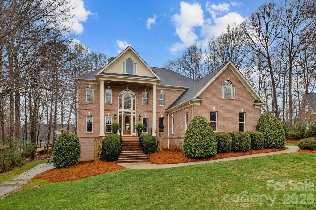 1009 Honors Court, Waxhaw, NC 28173