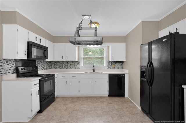 7128 Ashwood Circle, Fayetteville, NC 28303