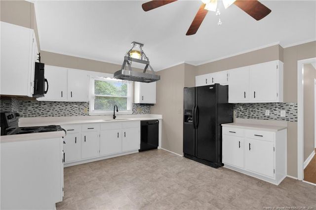 7128 Ashwood Circle, Fayetteville, NC 28303