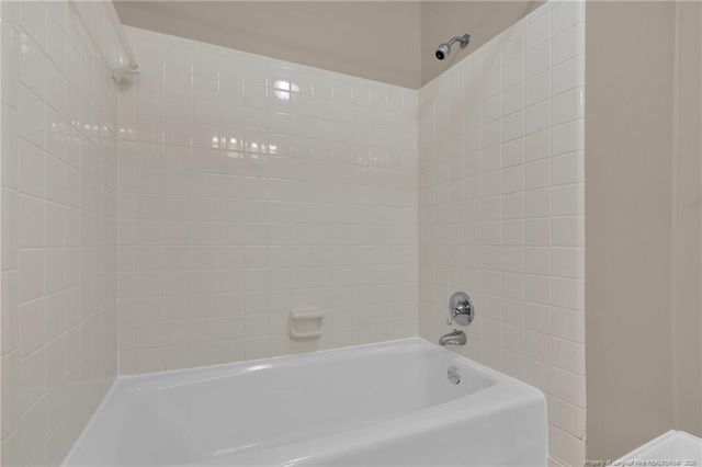 7128 Ashwood Circle, Fayetteville, NC 28303